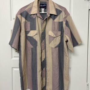 Men’s pearl snap shirt